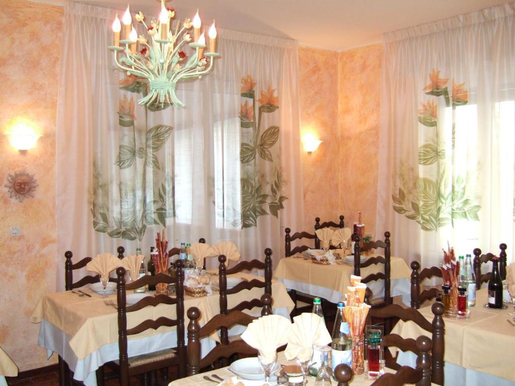 Albergo Elvira Tabiano Terme Exterior photo